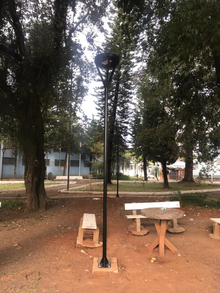 Ilumina��o P�blica de Pra�as e Prefeitura de Dois Irm�os